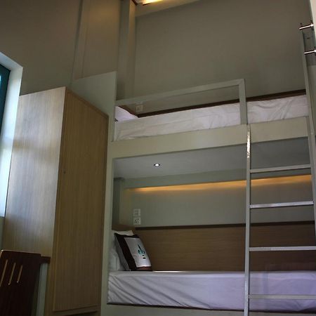 Pickled Tea Hostel Янгон Екстериор снимка
