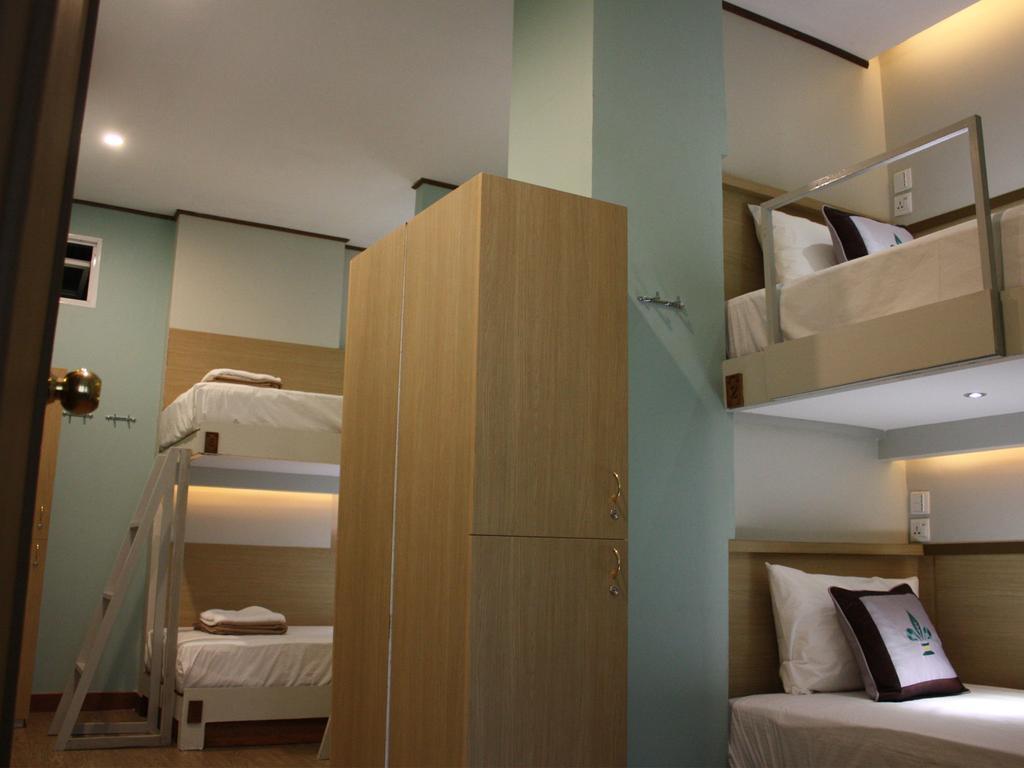 Pickled Tea Hostel Янгон Екстериор снимка